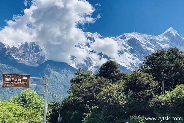 林芝旅游包車(chē)