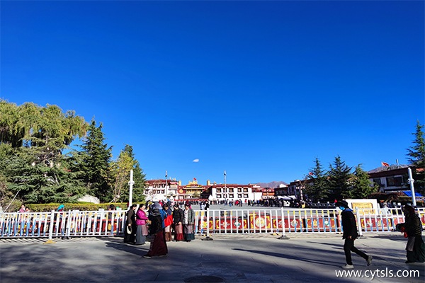 跟團去西藏需要多少錢