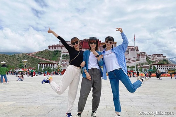西藏旅游多少錢(qián)一個(gè)人