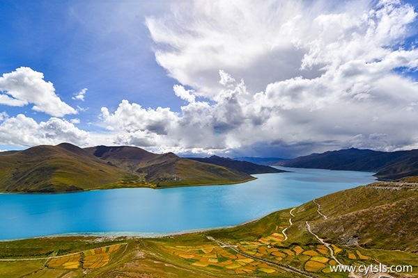 在西藏旅游7天報團(tuán)多少錢