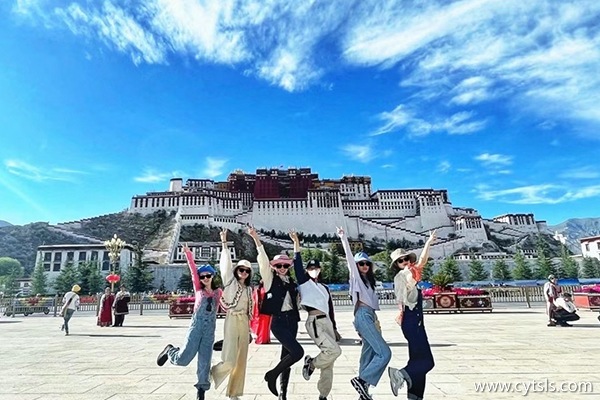 8月在西藏游玩7天多少錢(qián)