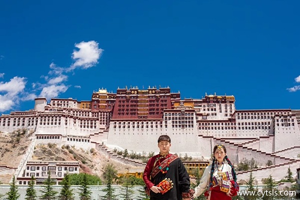 西寧去拉薩跟團(tuán)旅游一周價格多少