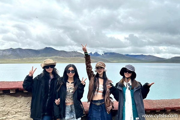 去拉薩旅游一個人需要花費(fèi)多少錢
